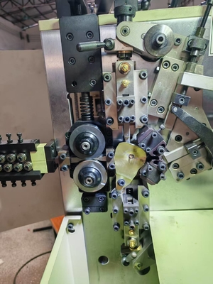 Three Axis CNC Spring Machine High Precision Spring Manufacturing Machine