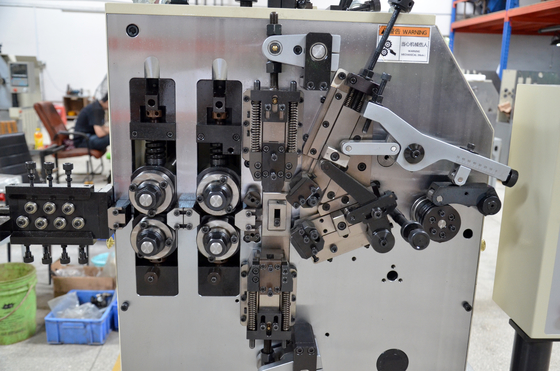 Diameter 40mm Spring Manufacturing Machine 300pcs/Min Coil Spring Making Machine