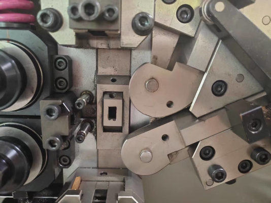 Precision CNC Spring Coiling Machine 22mm Spring Compression Machine
